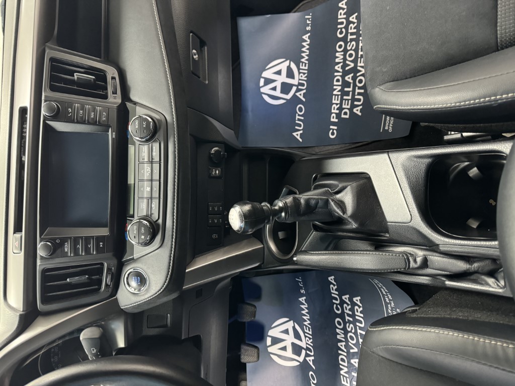 Toyota RAV 4 2.0 D4D EXCLUSIVE + FARI AUTOLIVELLANTI